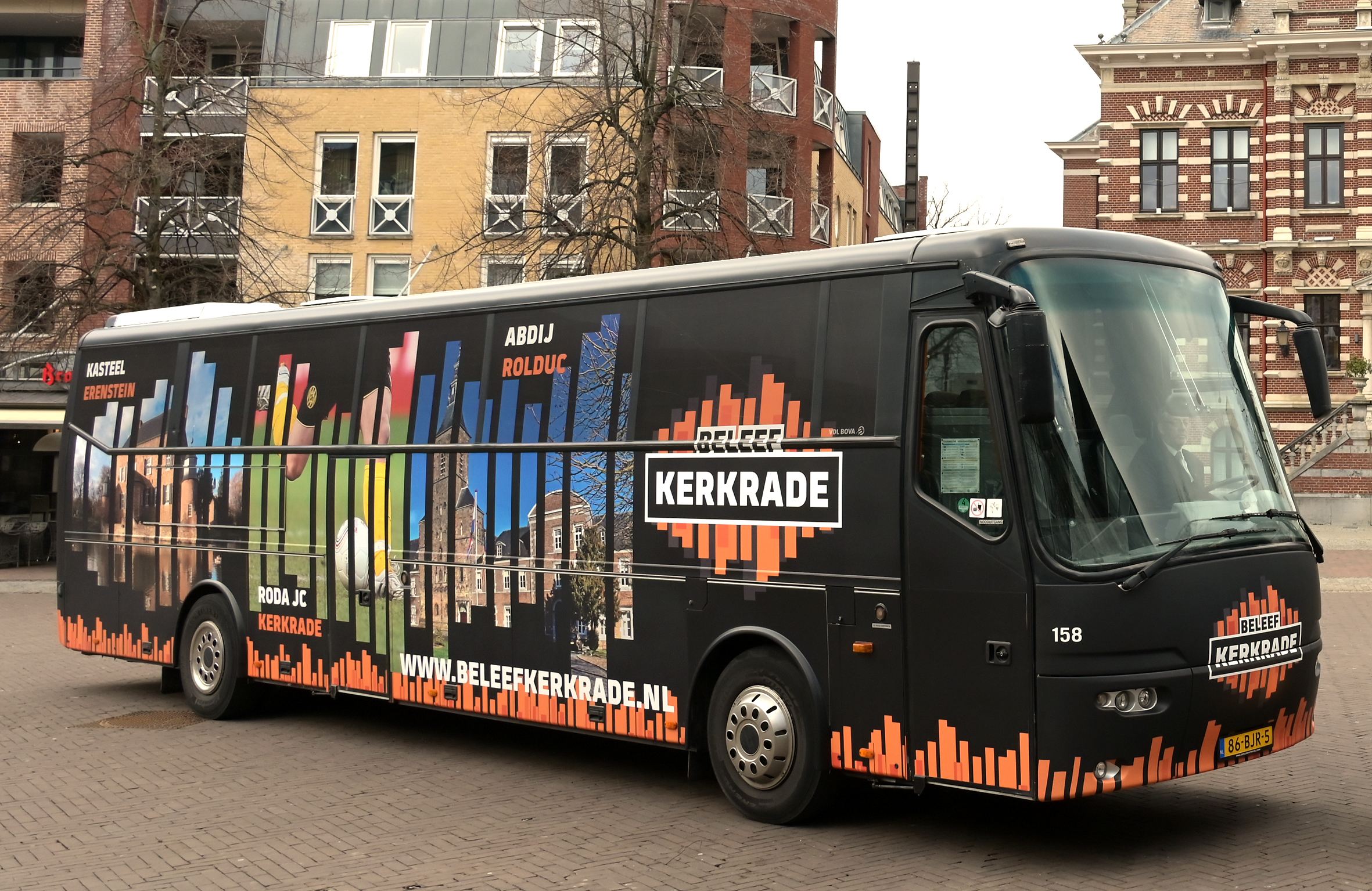 Bustour Óngerweëgs noa Mörje